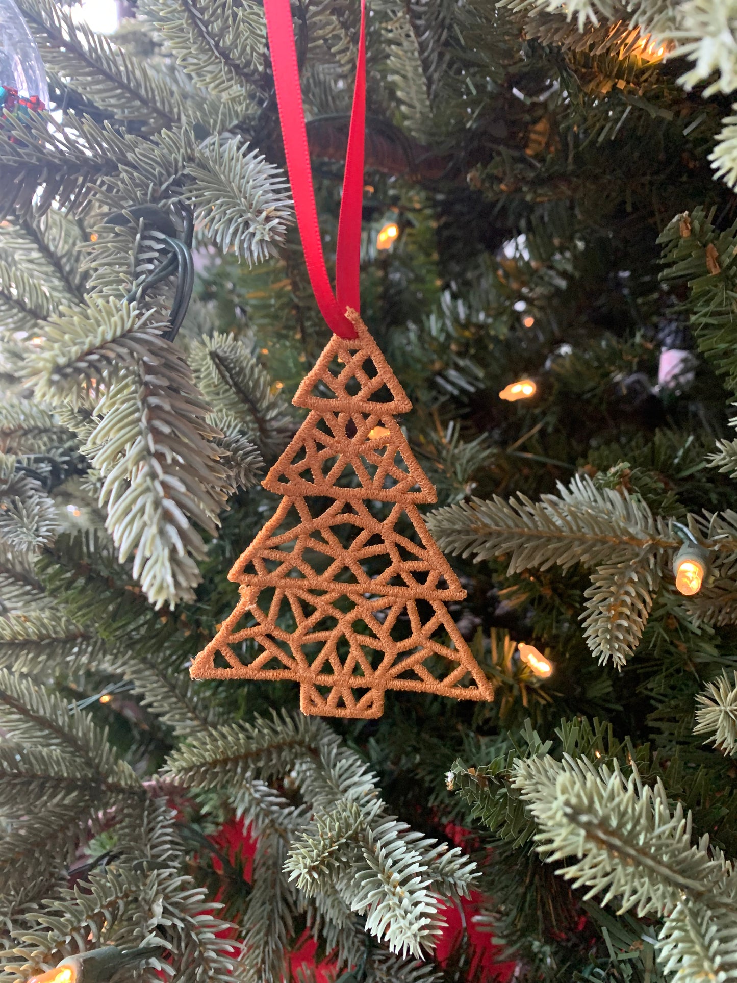 Free Stand Lace Ornament