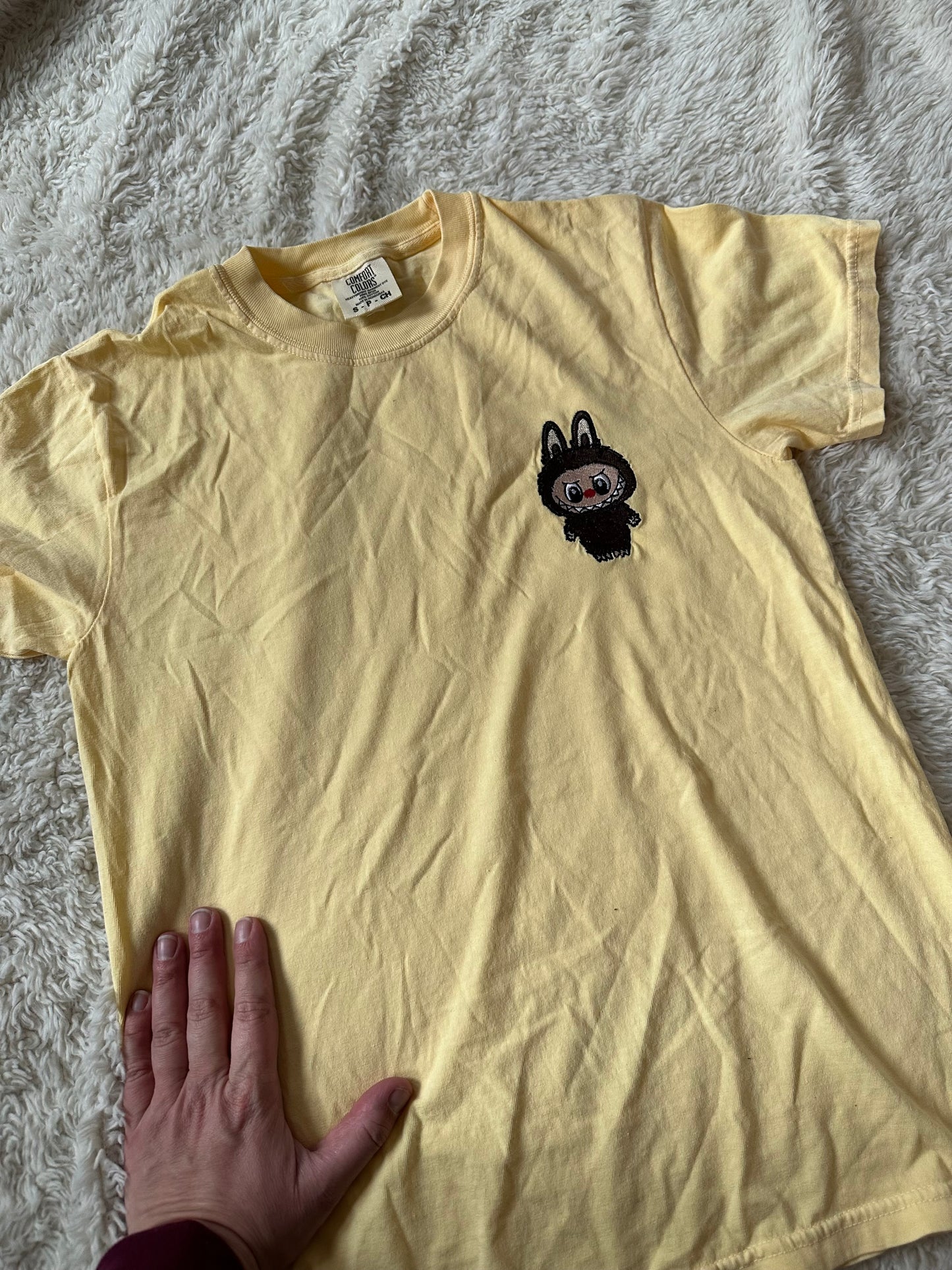 Labubu T-shirt - Embroidered